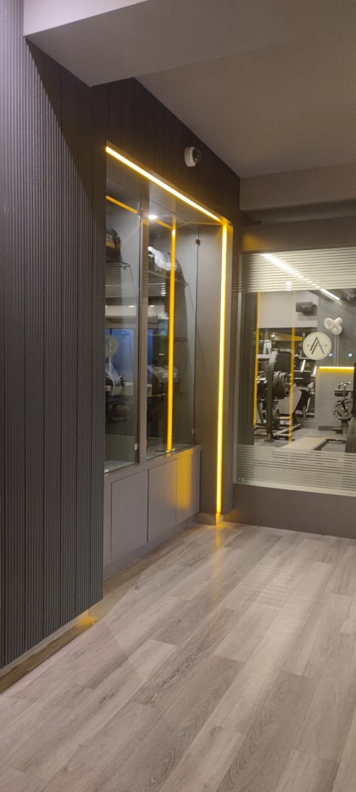 Aura Athletic Contact